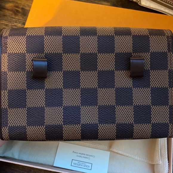 Authentic Louis Vuitton Florentine Fanny pack. - Picture 3 of 6